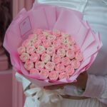 Minuet 60 White Chocolate Bouquet